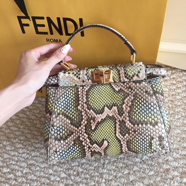 FENDI♡ミニPEEKABOO♡ - 愛沢えみりBLOG